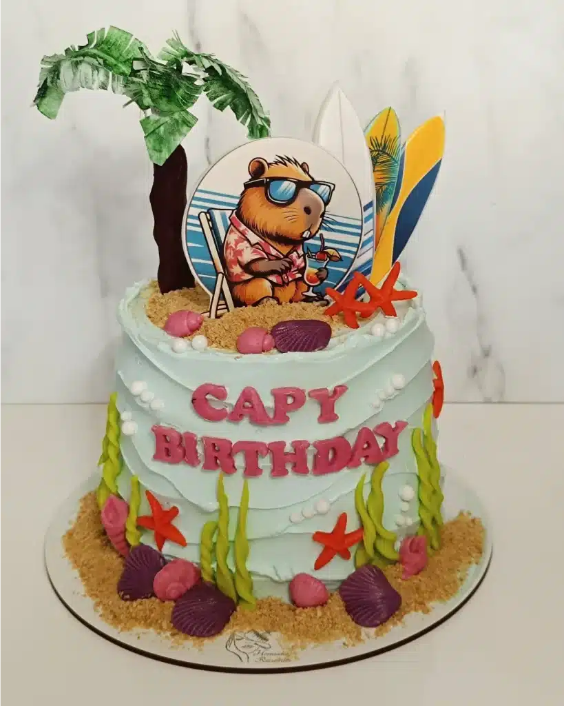 Tarta personalizada de fondant hecha por Horneando Recuerdos en Ponferrada 3