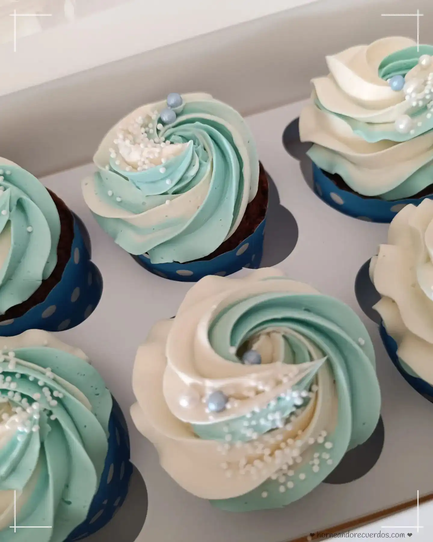 cupcakes azules nata fondant