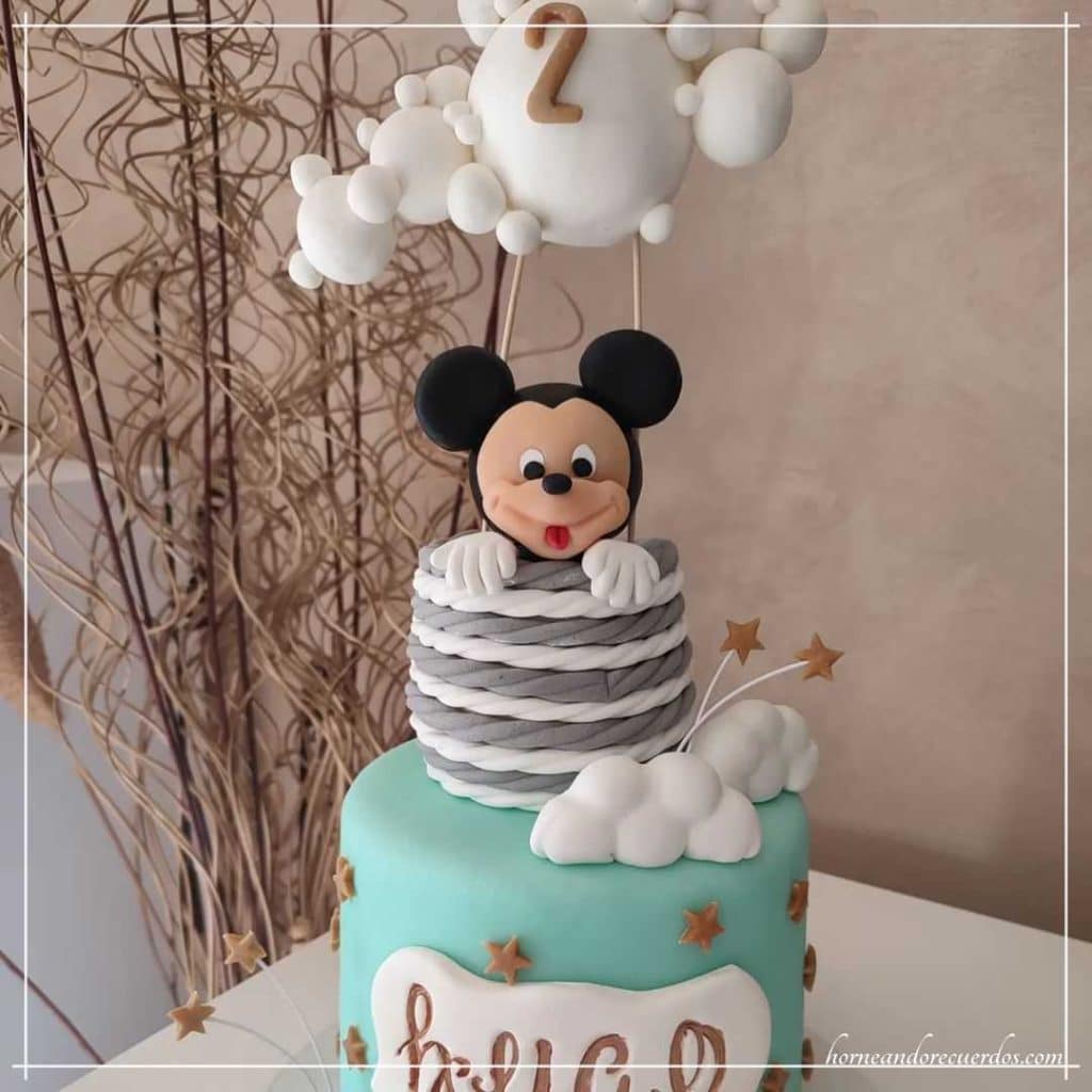 tarta personalizada de mickey mouse disney hecha en ponferrada fondant